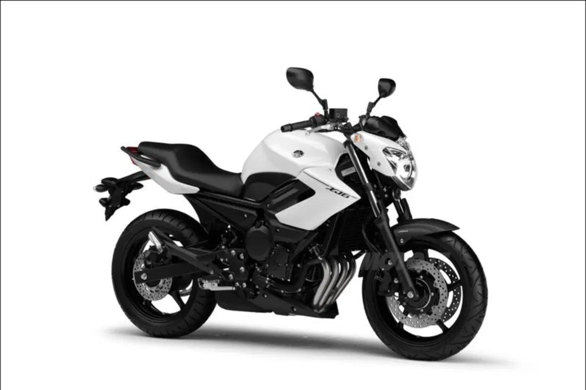 Yamaha XJ6, un restyling per il 2013