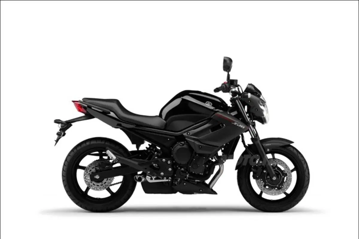 Yamaha XJ6, un restyling per il 2013 (5)