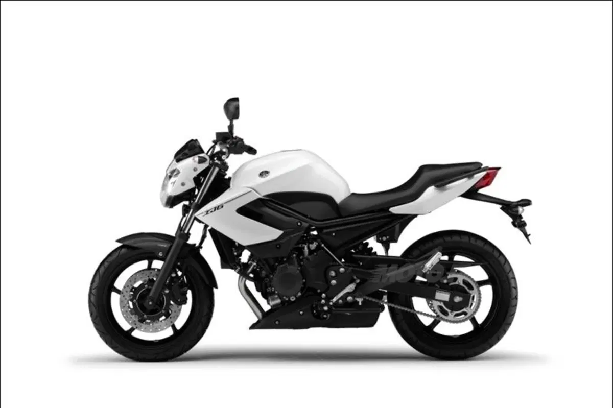 Yamaha XJ6, un restyling per il 2013 (8)