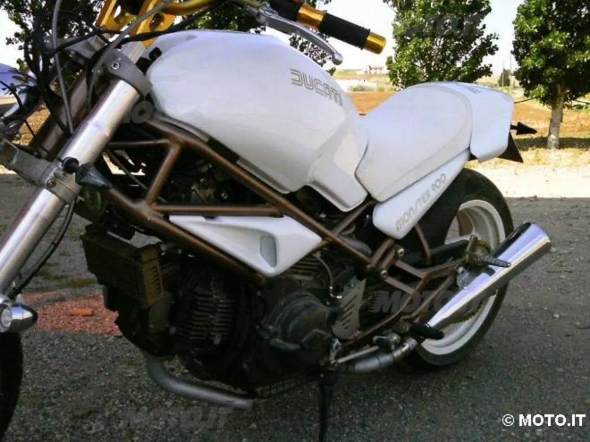 Le strane di Moto.it: Ducati Monster Custom (2)