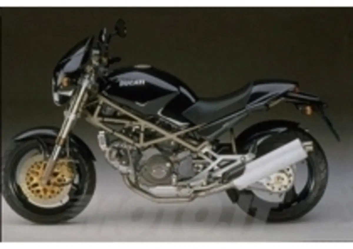 Le strane di Moto.it: Ducati Monster Custom (5)