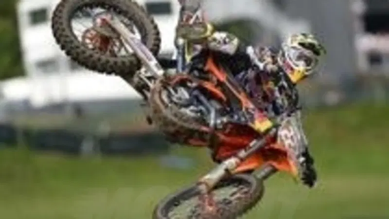 Cairoli e il Motocross emozionano anche i pistaioli
