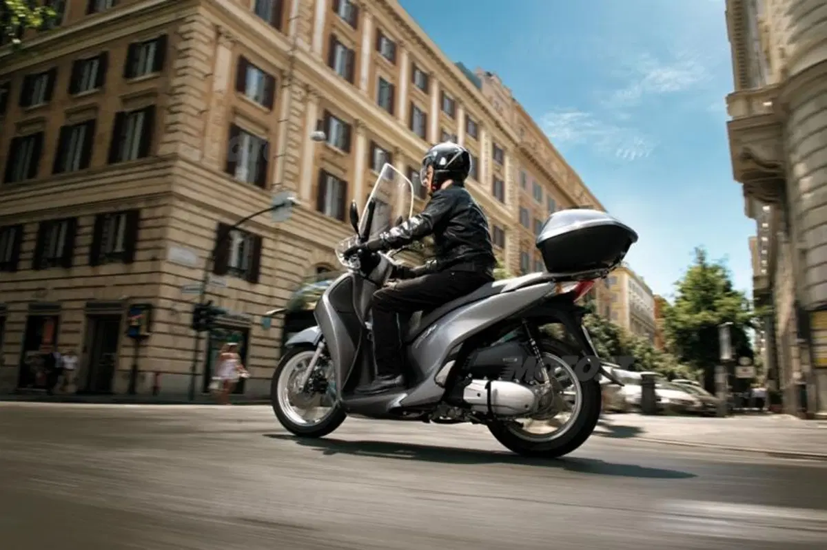 Nuovi Honda SH125i ABS e SH150i ABS 2013 (3)