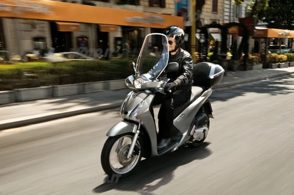 Nuovi Honda SH125i ABS e SH150i ABS 2013 (4)