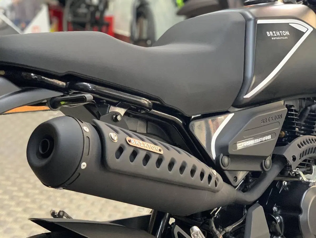Brixton Motorcycles Crossfire 125 XS (2020) (4)