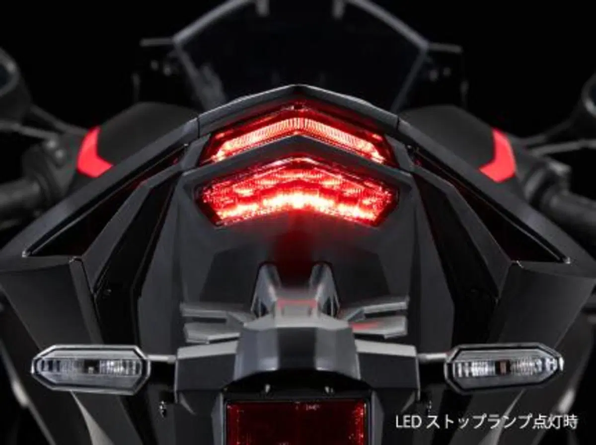 Nuova Honda CBR250RR 2021. Più potenza e non solo (7)