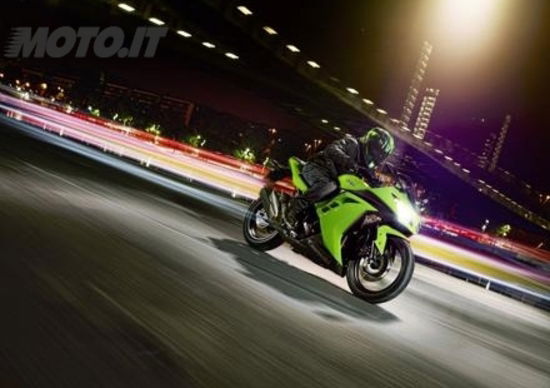 Kawasaki presenta la nuova Ninja 300 m.y. 2013