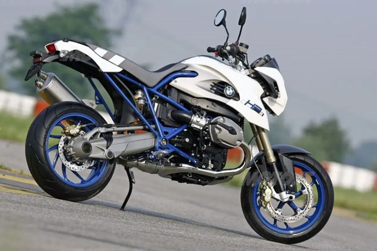 BMW HP: la storia del marchio (6)