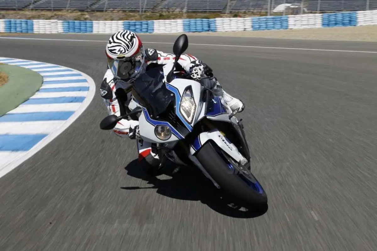 BMW HP4  (7)