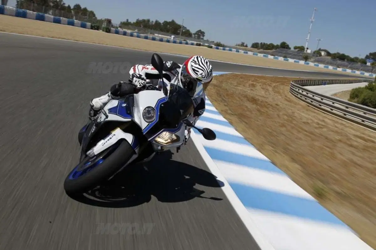 BMW HP4  (8)