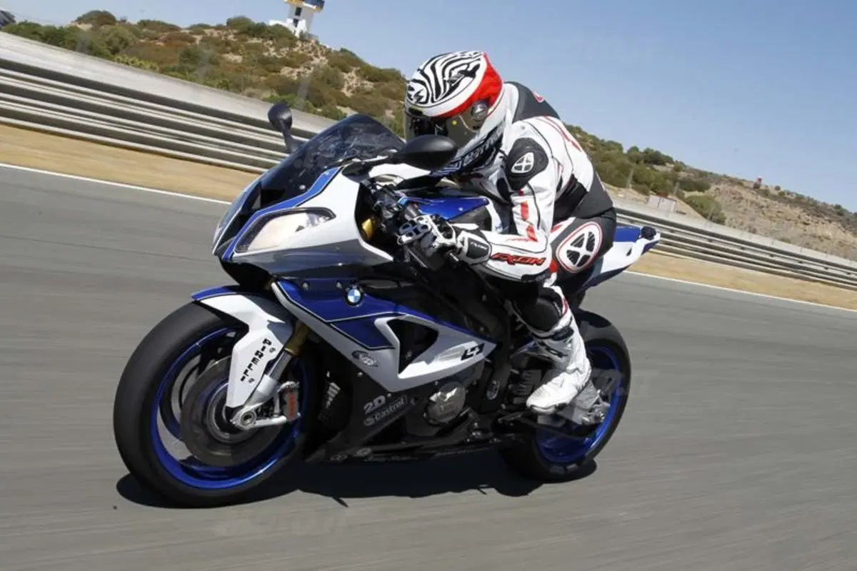 BMW HP4  (10)