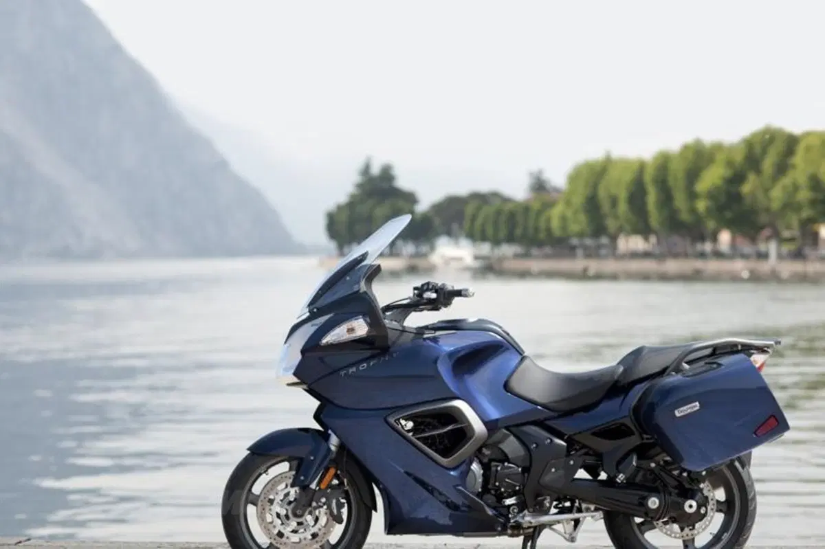 Nuova Triumph Trophy 1200 e SE: svelati i prezzi (3)