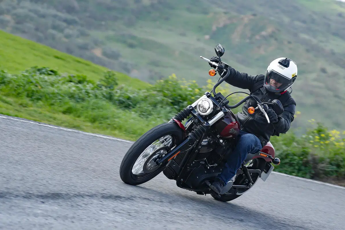 Harley-Davidson Street Bob (4)