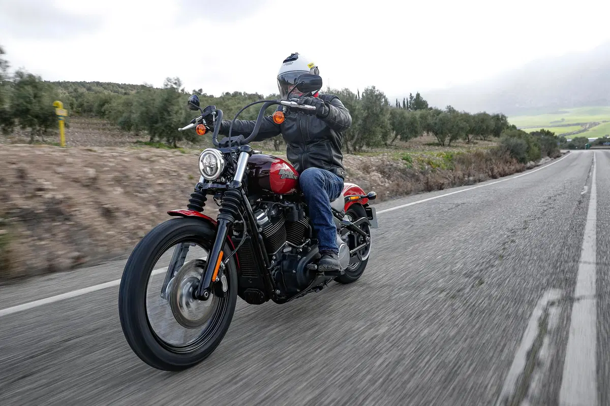 Harley-Davidson Street Bob (6)