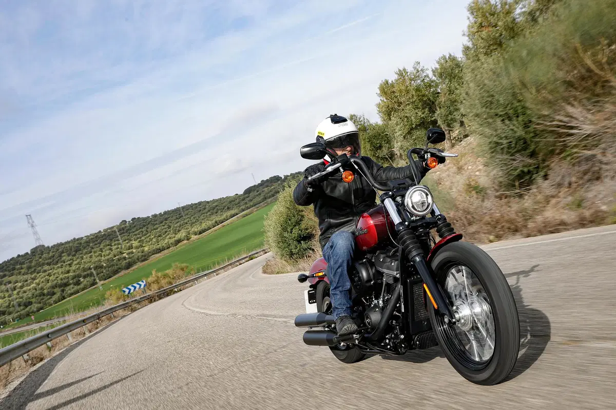 Harley-Davidson Street Bob (7)