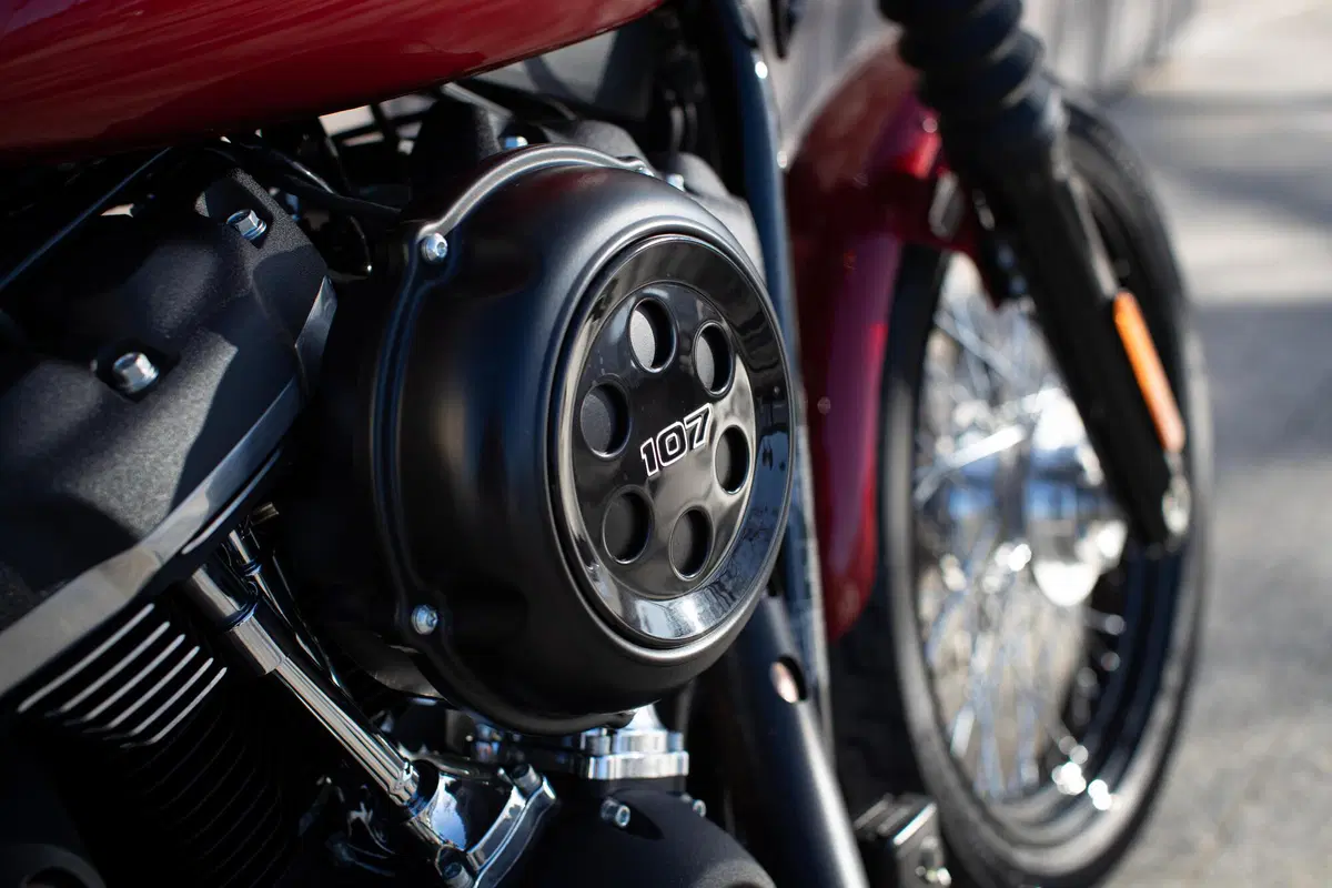 Harley-Davidson Street Bob (9)