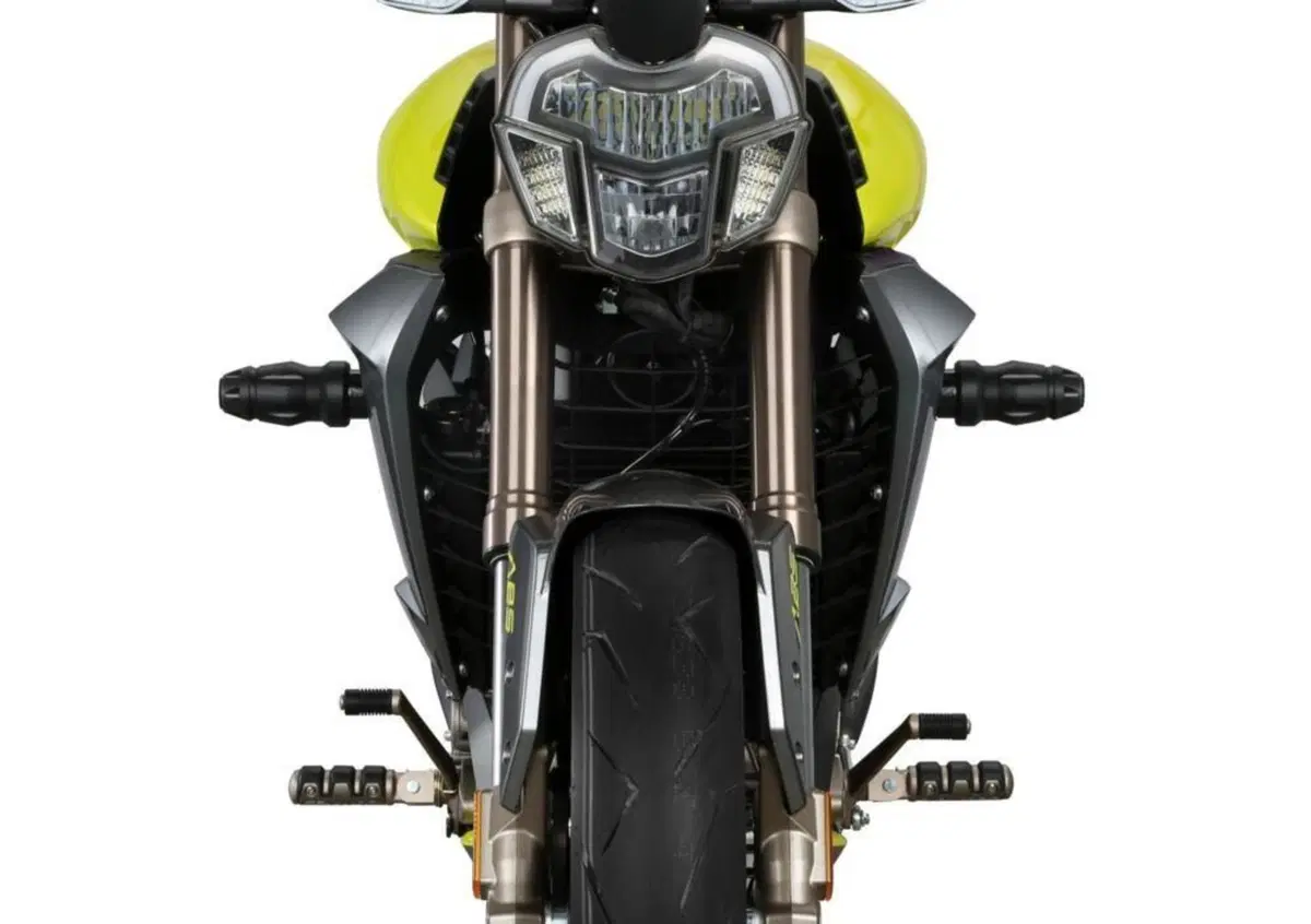 Zontes 310 VX, la piccola Diavel con il monobraccio (9)