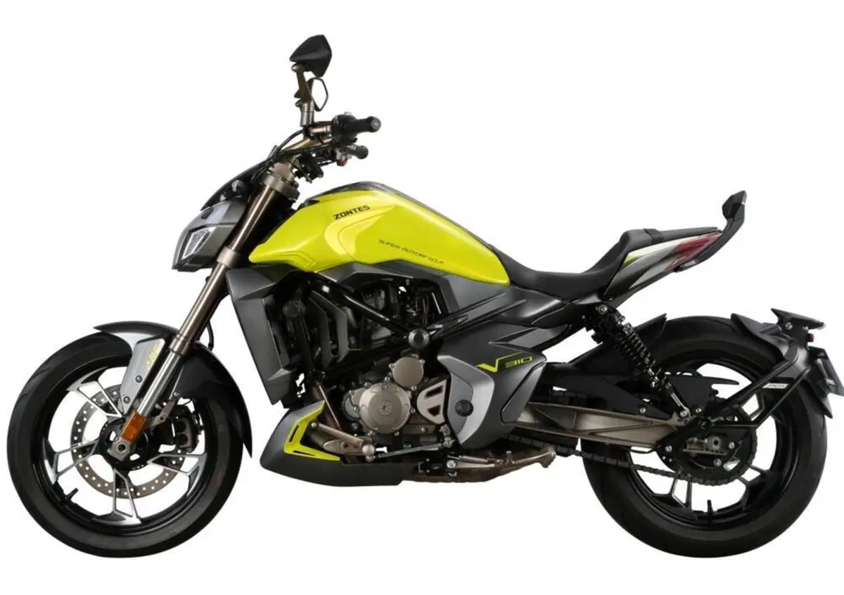 Zontes 310 VX, la piccola Diavel con il monobraccio (12)