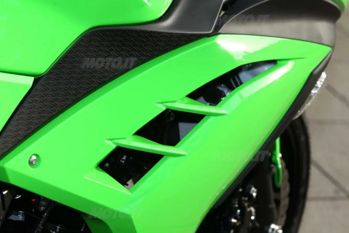 Kawasaki Ninja 300  (28)