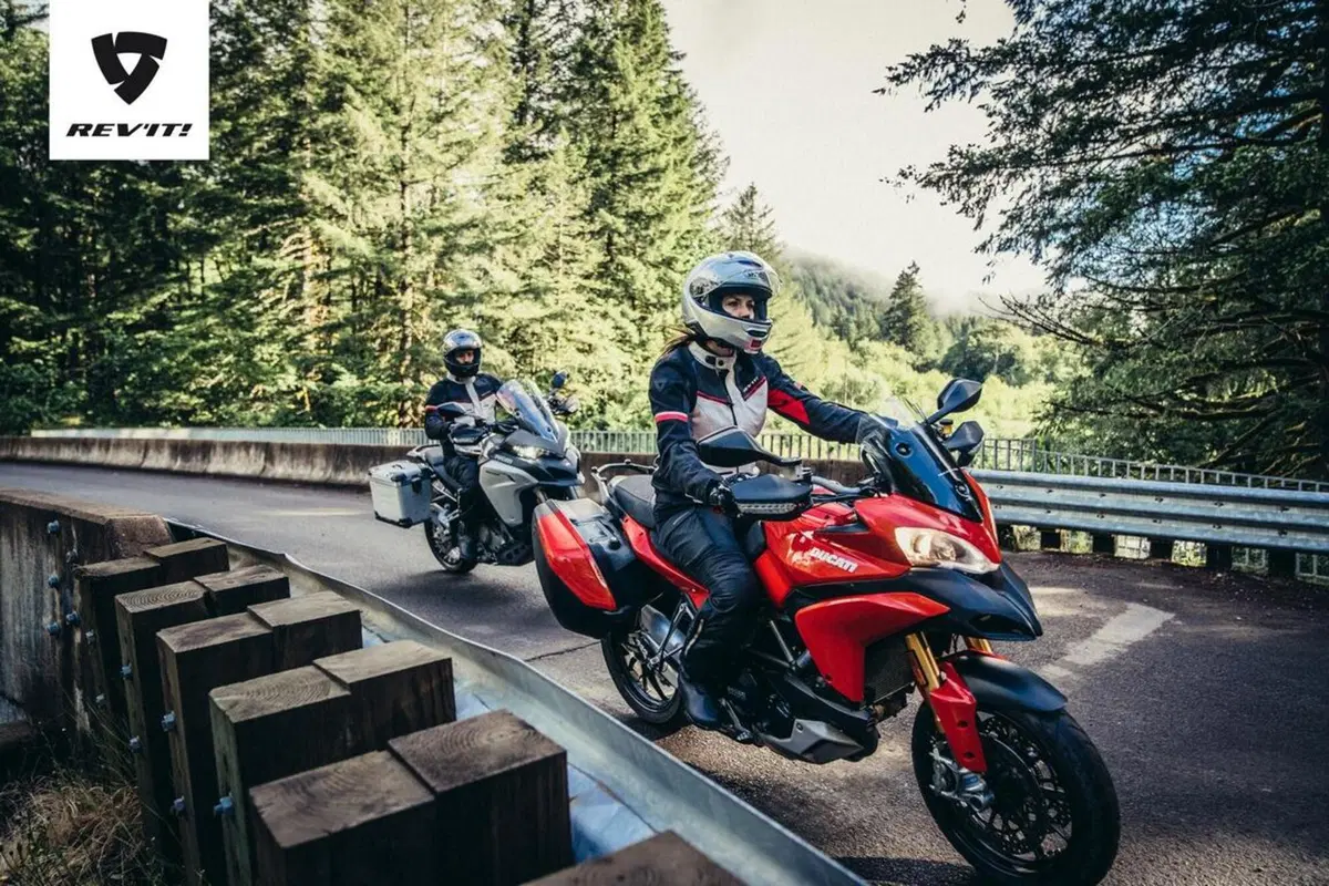 REV'IT! giacche Outback 3 per lui e per lei