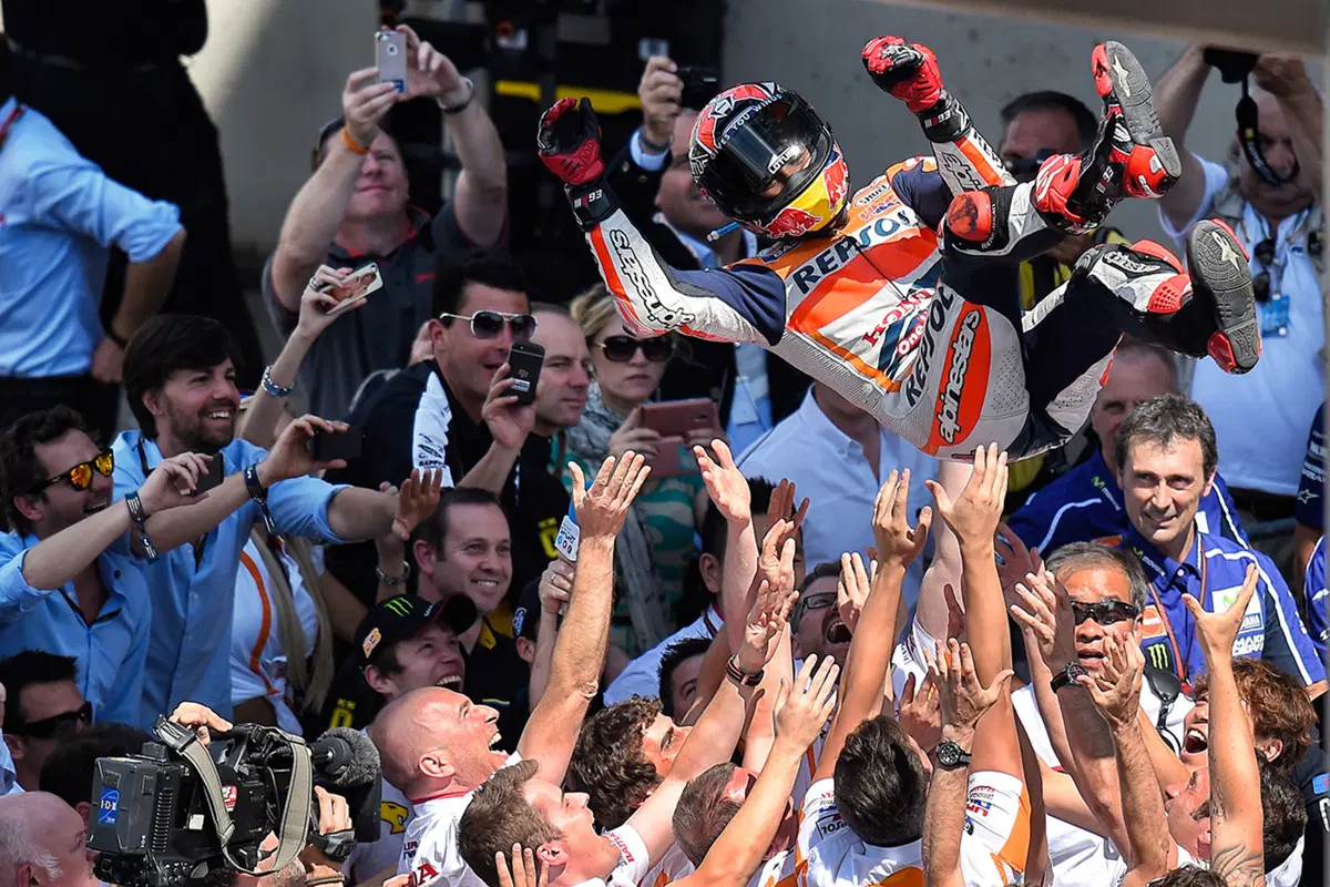 Marc Marquez, il titolo mondiale per immagini (18)