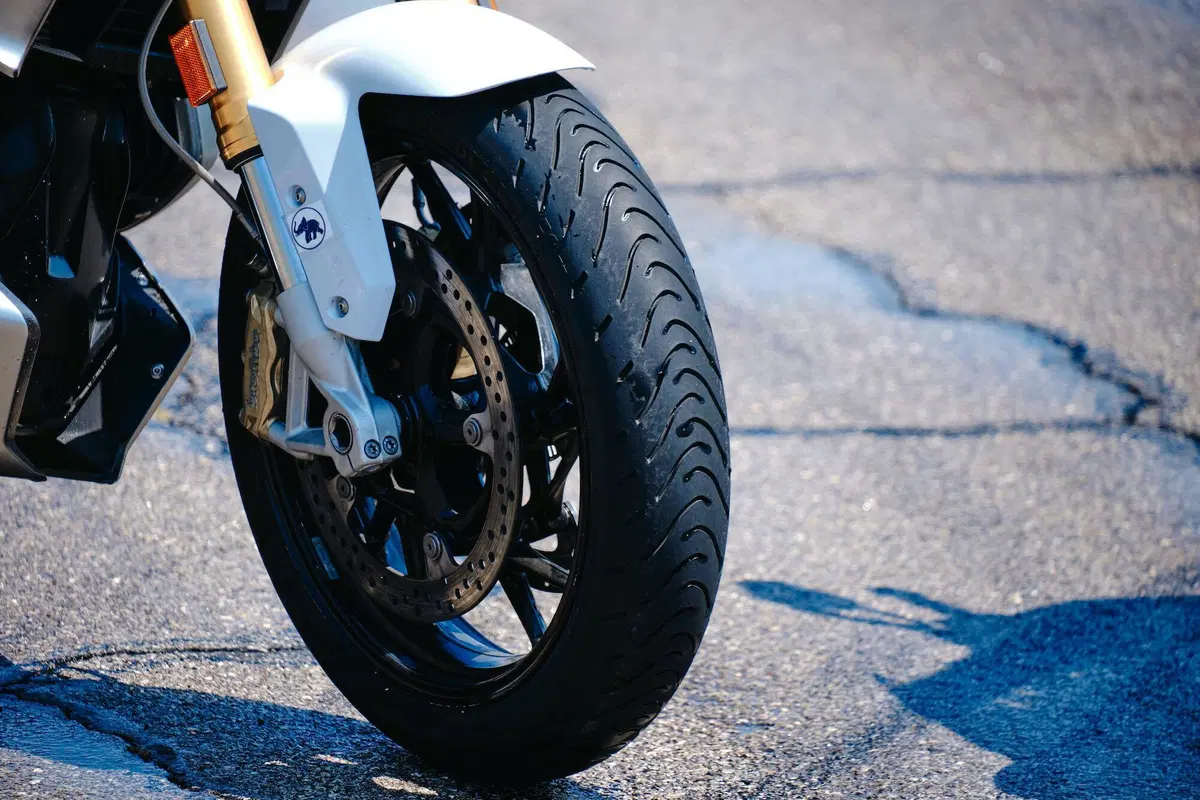 Metzeler Roadtec 01SE TEST. Una per tutte (3)