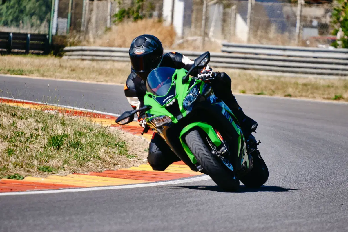 Metzeler Roadtec 01SE TEST. Una per tutte (6)