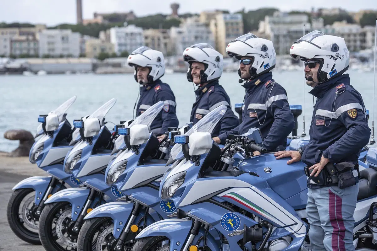 Novanta nuove Yamaha FJR 1300AE alla Polizia di Stato (13)