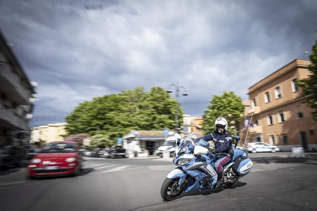 Novanta nuove Yamaha FJR 1300AE alla Polizia di Stato (12)