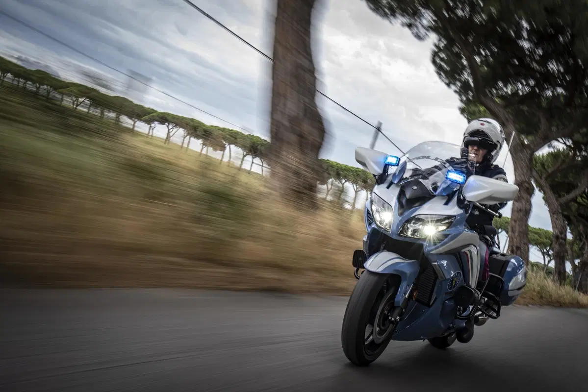 Novanta nuove Yamaha FJR 1300AE alla Polizia di Stato (17)
