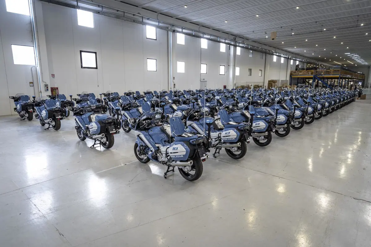 Novanta nuove Yamaha FJR 1300AE alla Polizia di Stato (19)