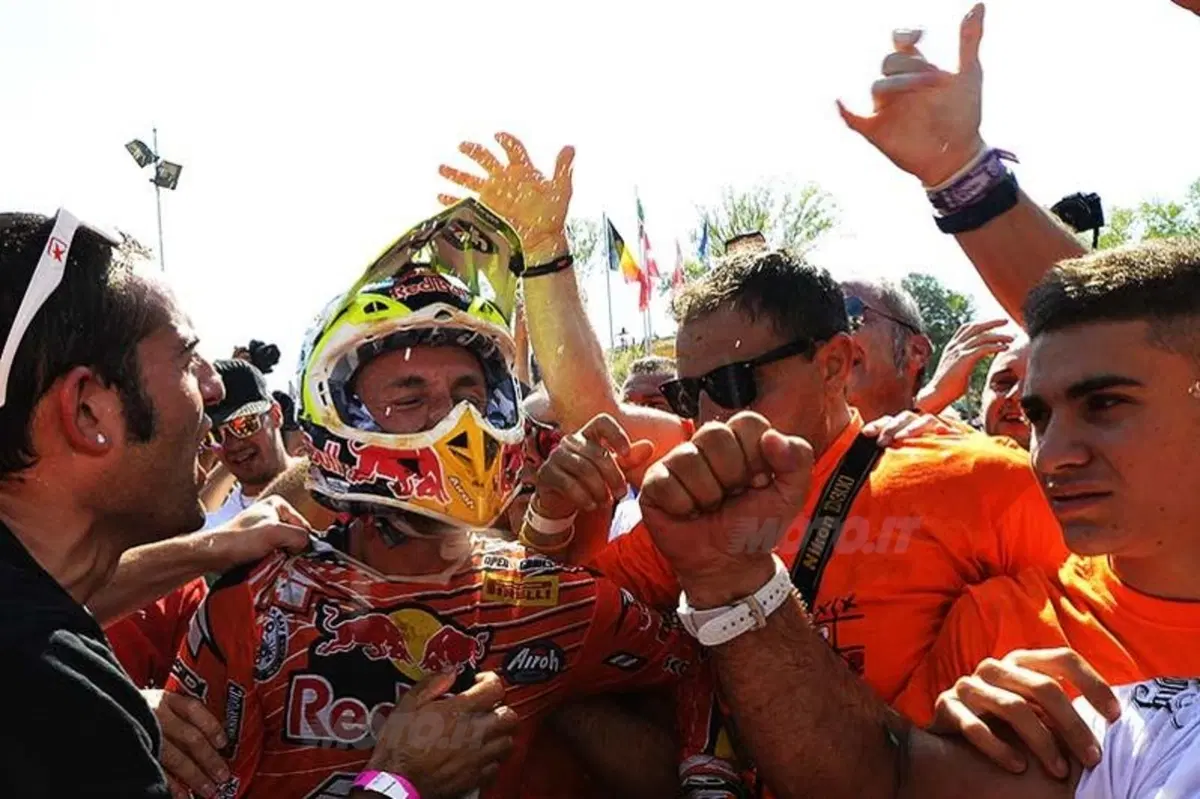 La biografia di Tony Cairoli (2)