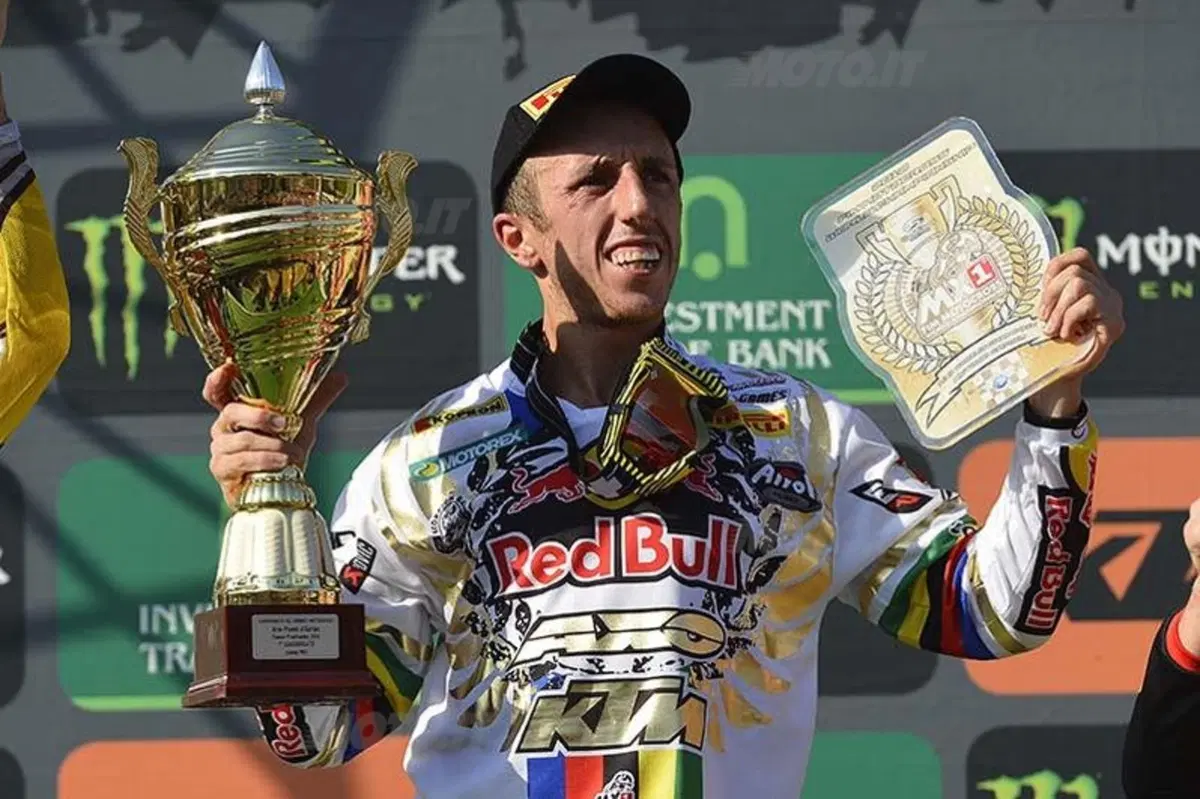 La biografia di Tony Cairoli (5)