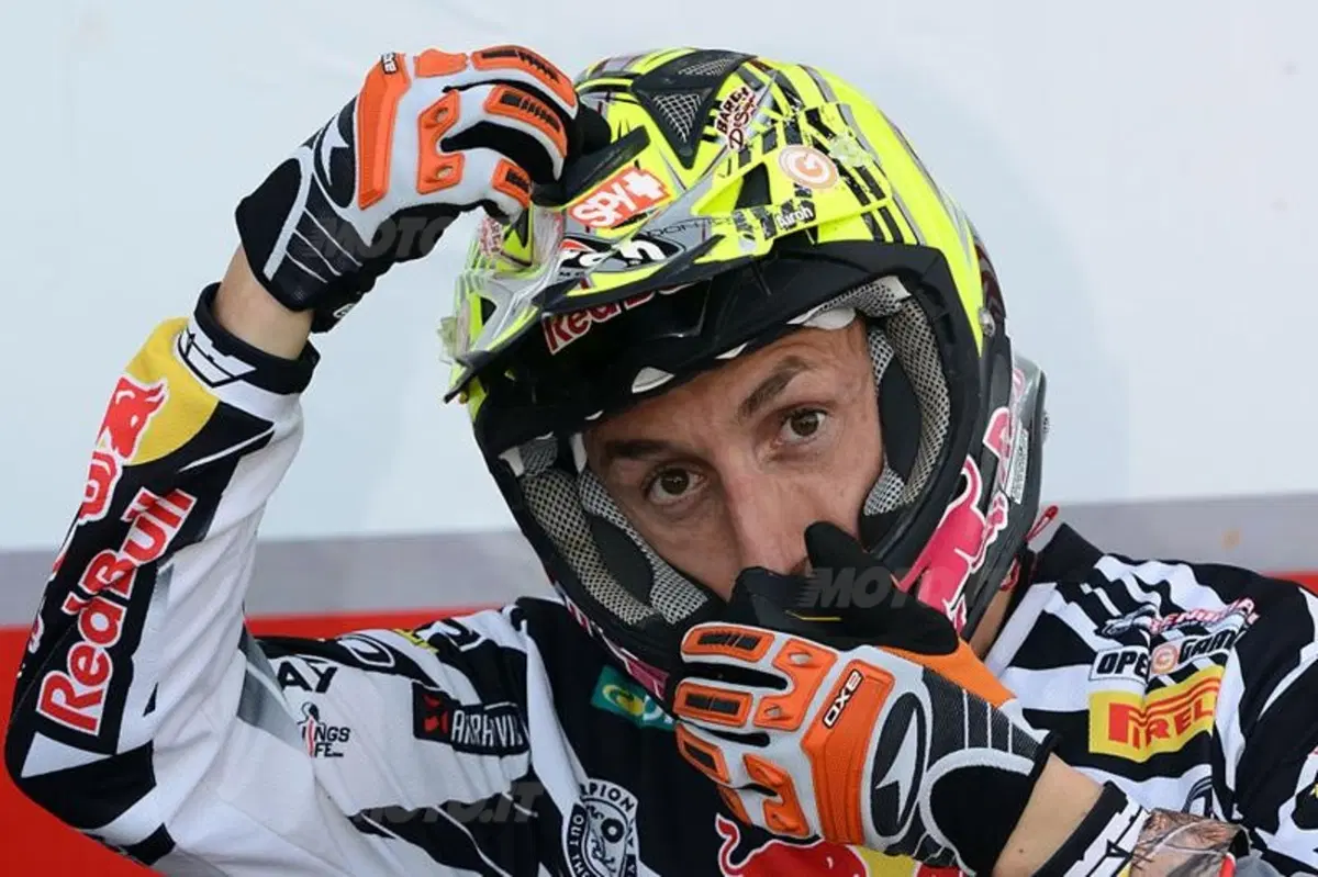 La biografia di Tony Cairoli (16)