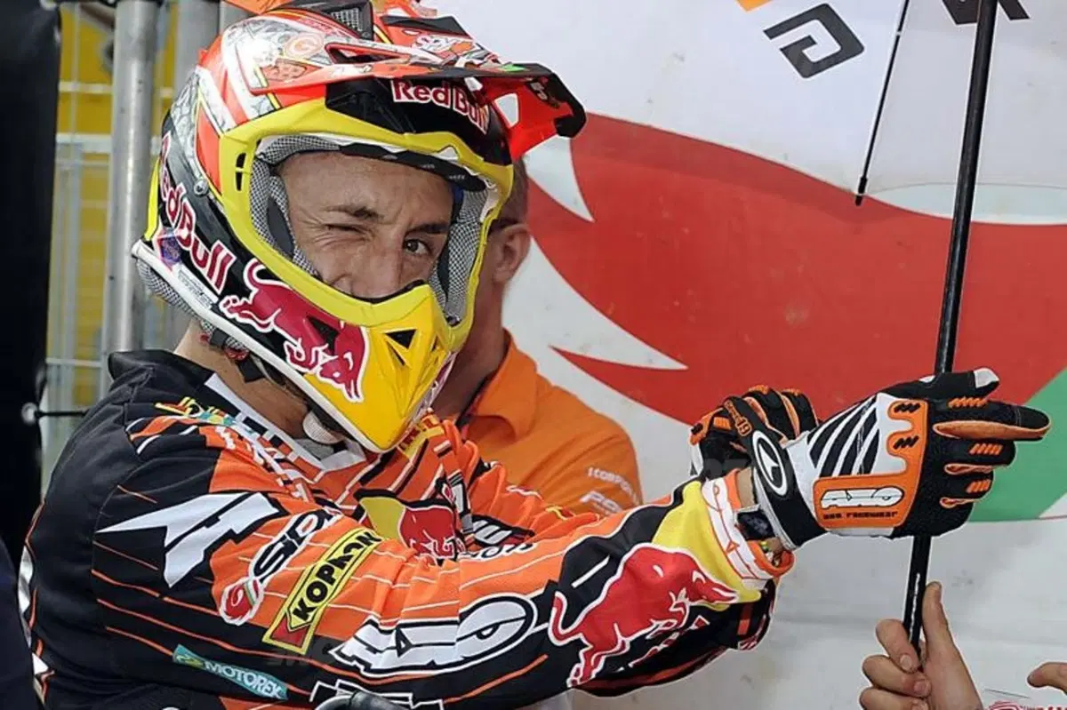 La biografia di Tony Cairoli (18)
