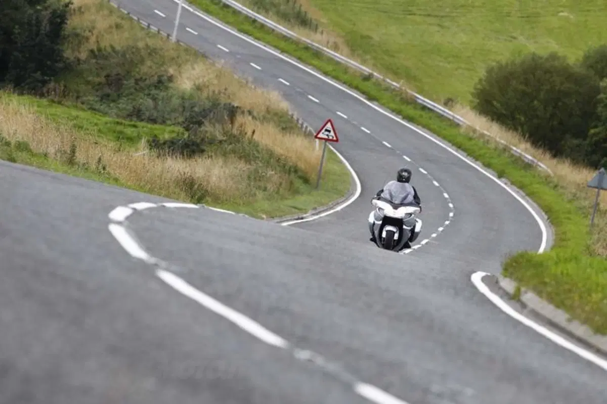 Triumph Trophy 1200   (9)