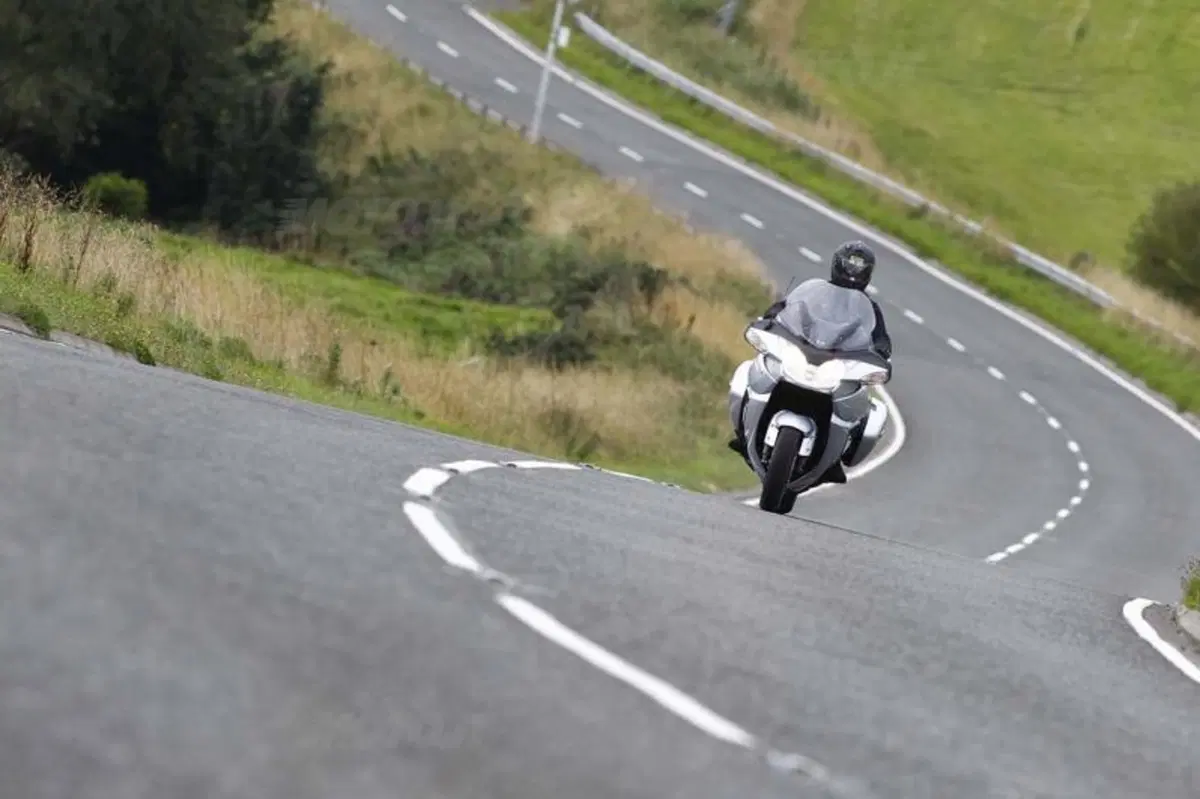 Triumph Trophy 1200   (10)