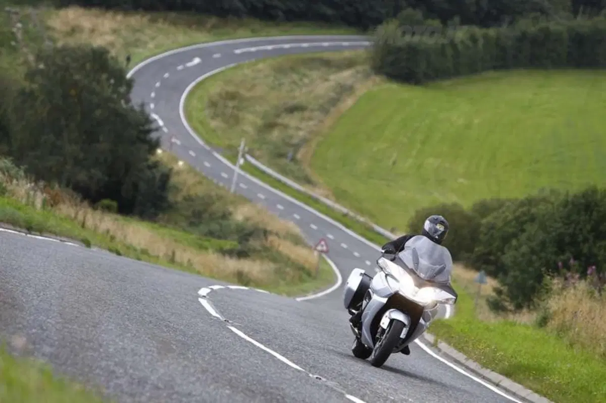 Triumph Trophy 1200   (13)