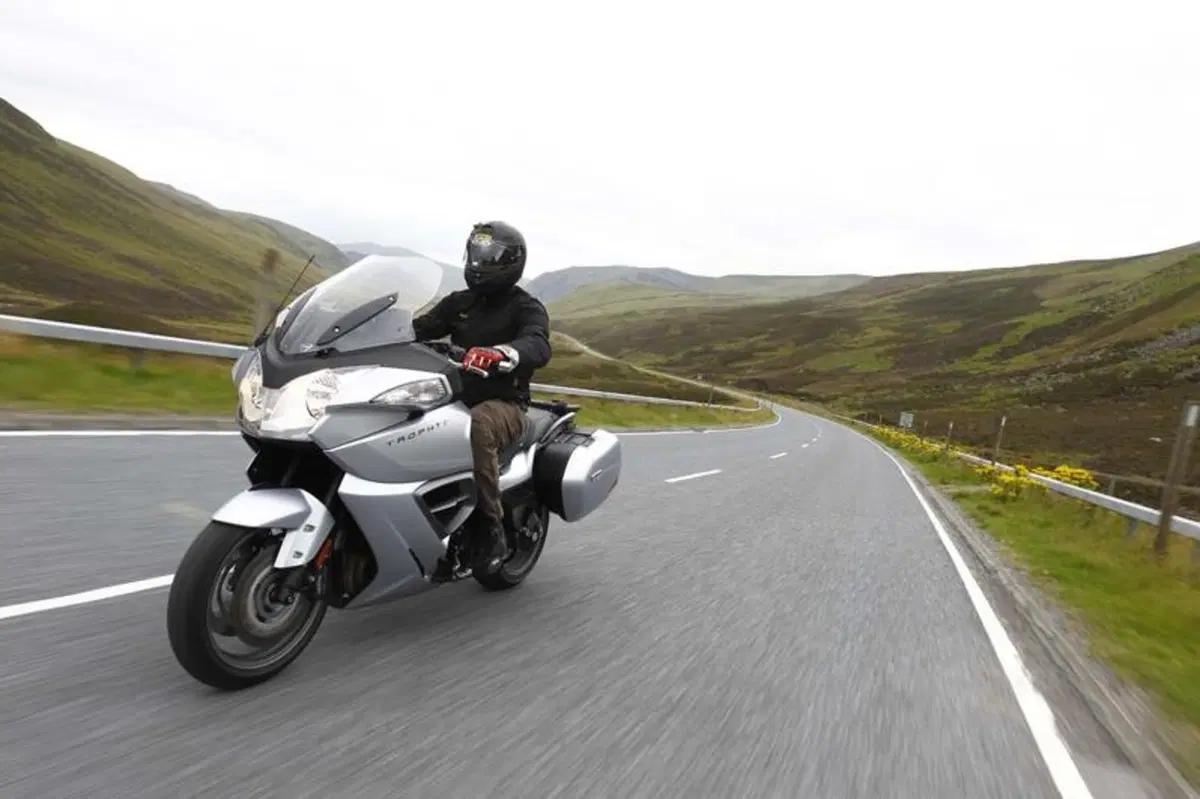 Triumph Trophy 1200   (21)