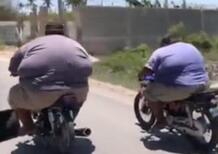 I gemelli XL e la road race sulle moto XS [FUN VIDEO]