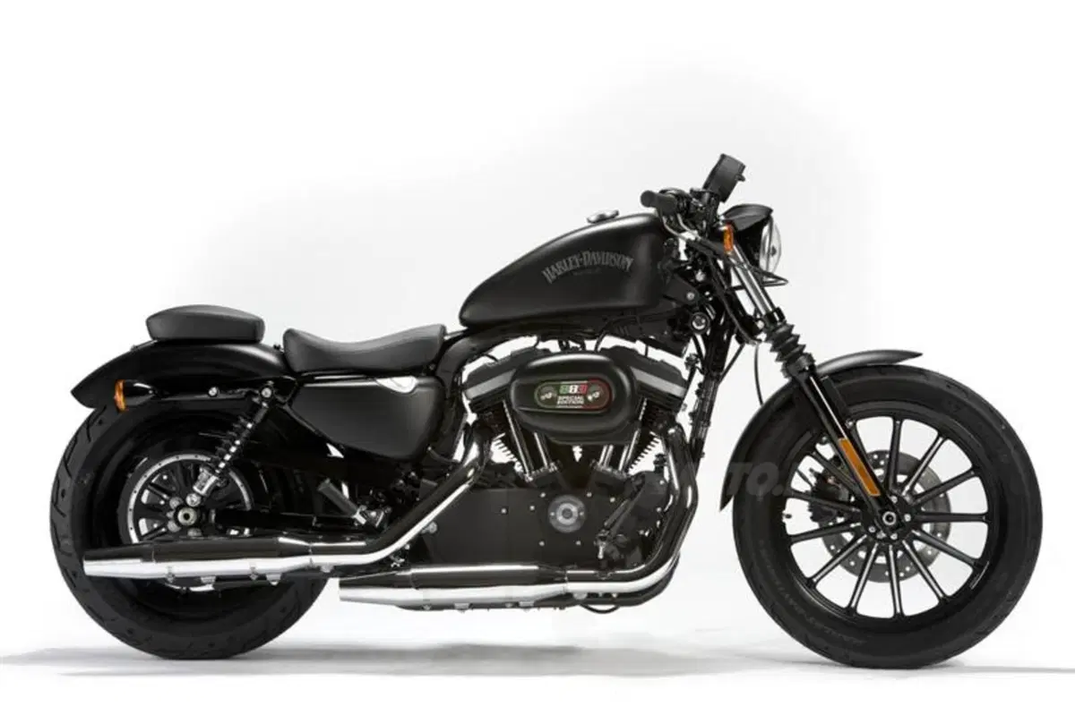 Harley-Davidson Iron 883 Special Edition (15)