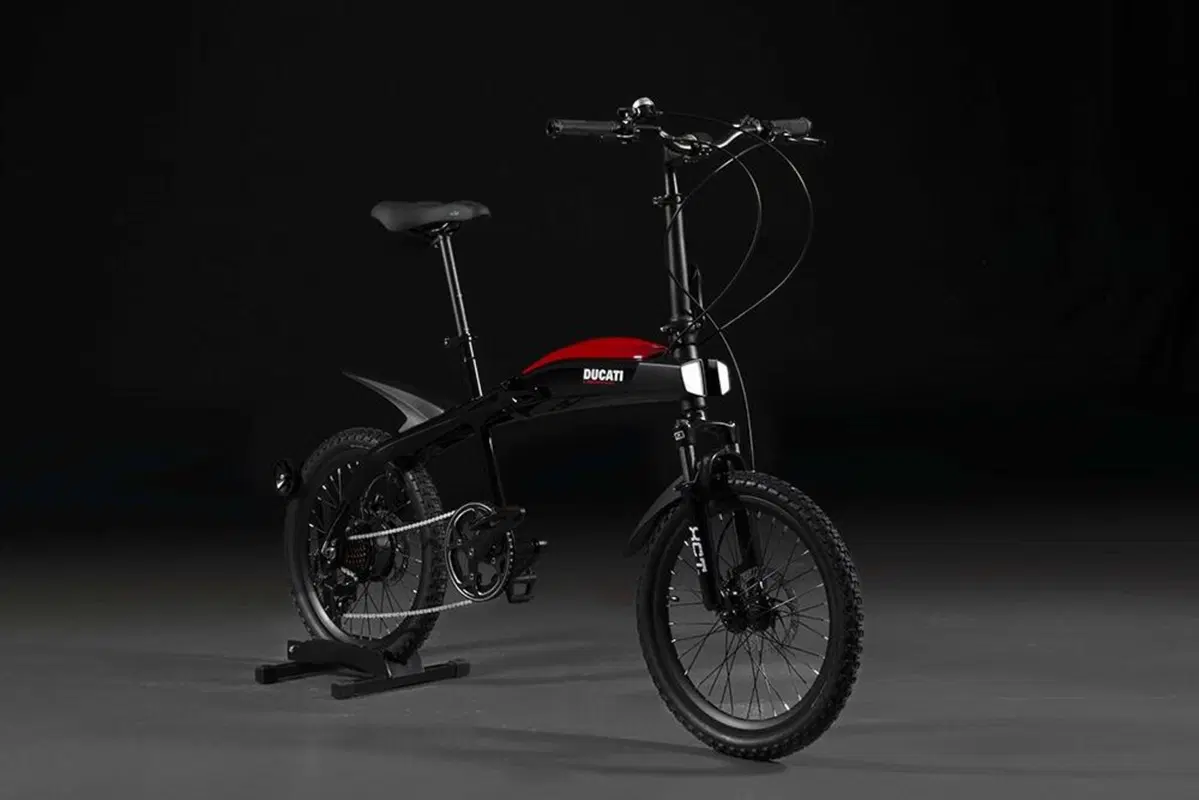 Ducati presenta tre nuovi modelli di eBike pieghevoli (17)