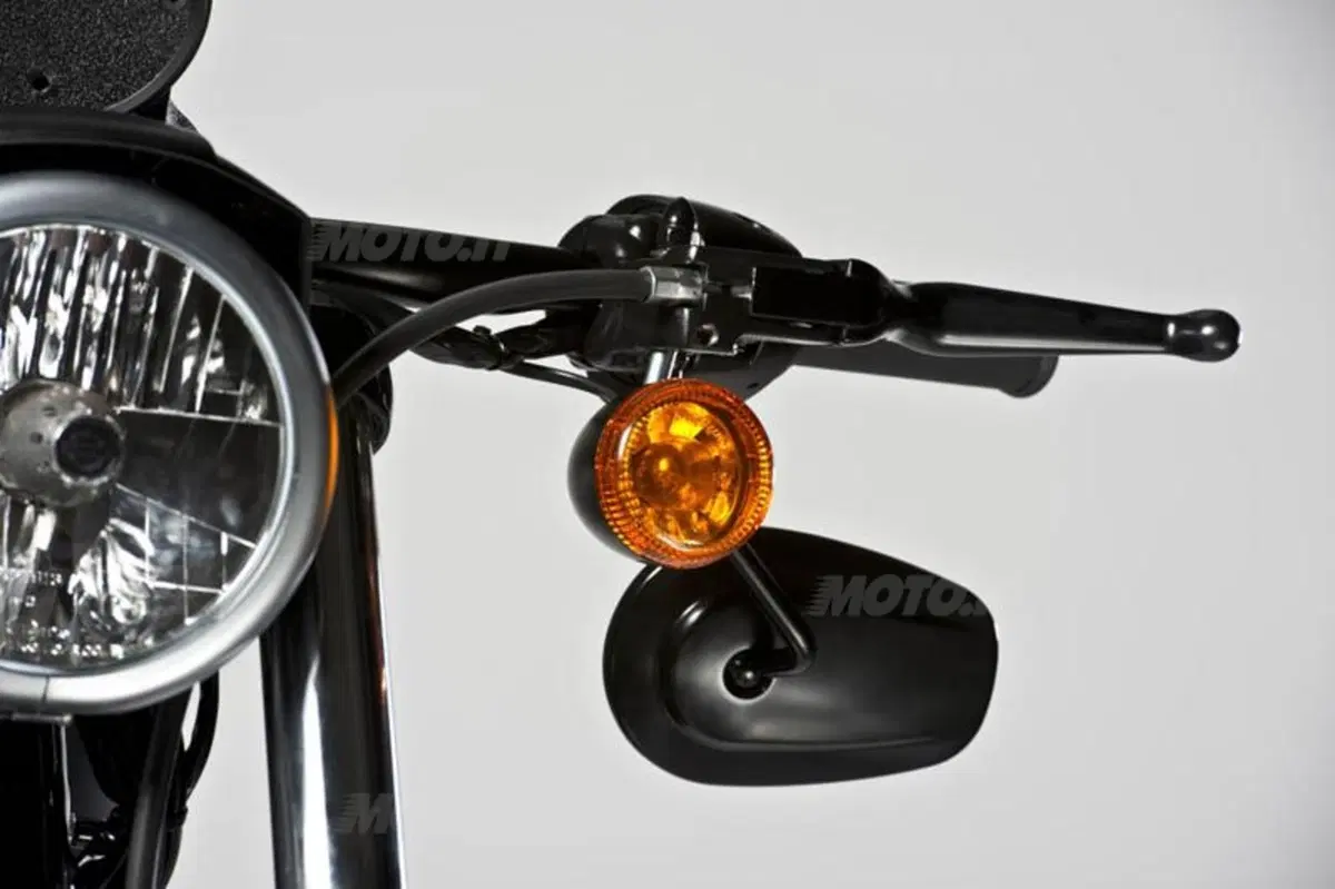 Harley-Davidson Iron 883 Special Edition (28)