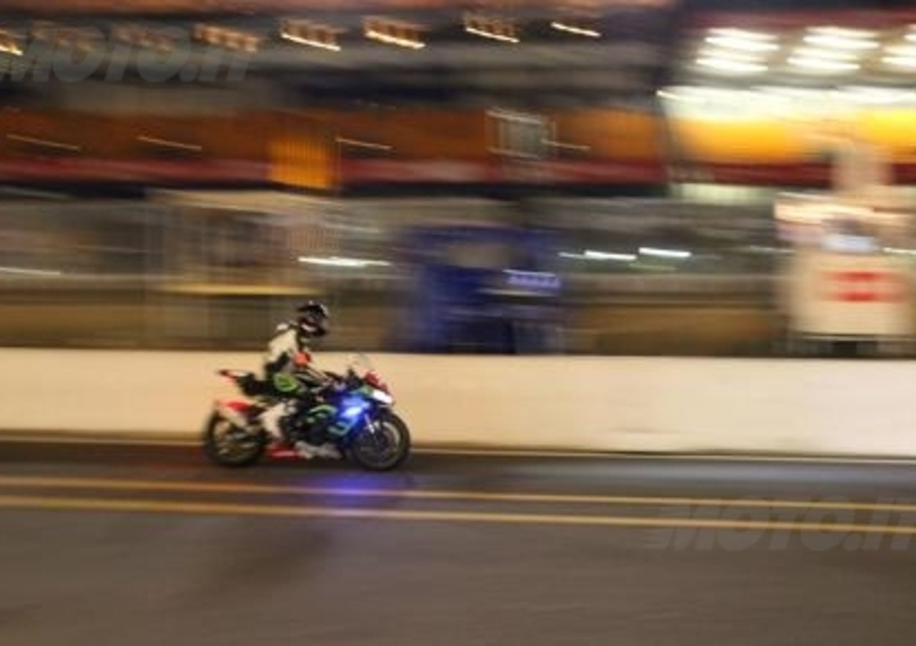 Una notte a Le Mans per la 24 Heurs Moto