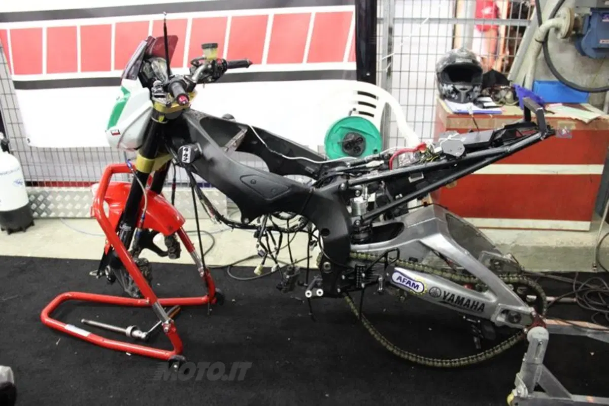 Una notte a Le Mans per la 24 Heurs Moto (7)