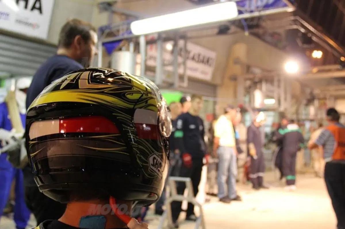 Una notte a Le Mans per la 24 Heurs Moto (25)