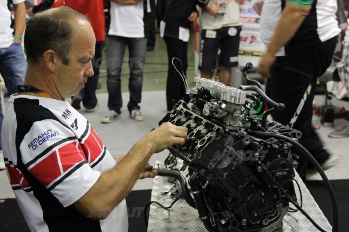 Una notte a Le Mans per la 24 Heurs Moto (26)