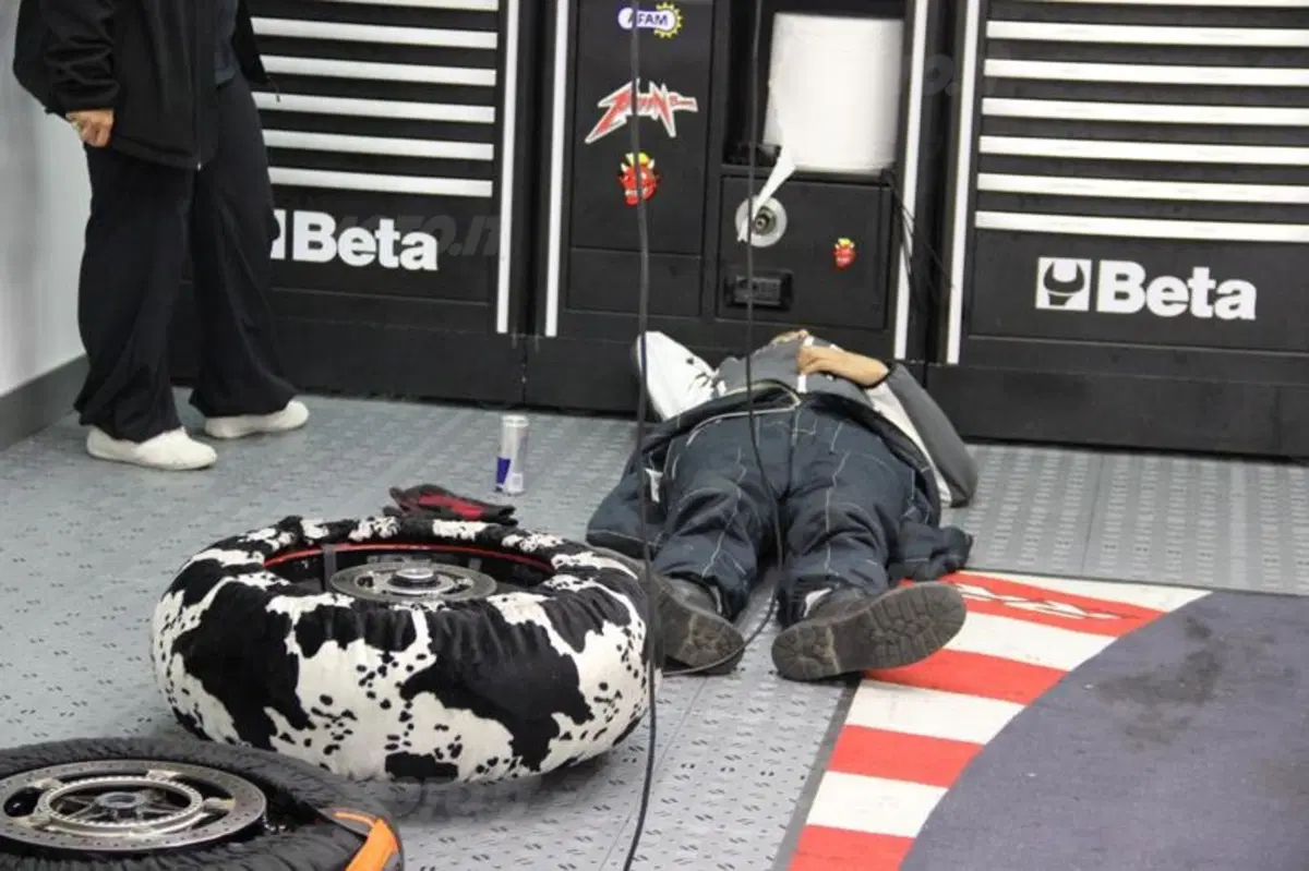 Una notte a Le Mans per la 24 Heurs Moto (32)