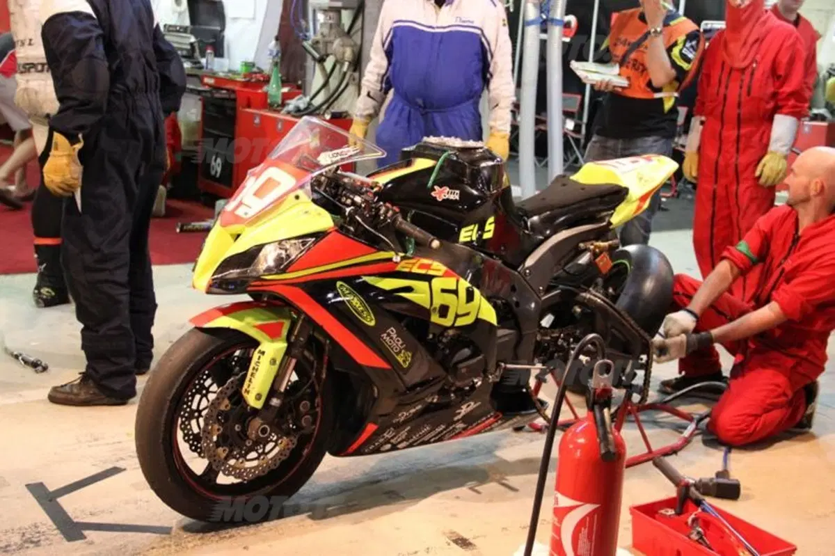 Una notte a Le Mans per la 24 Heurs Moto (37)
