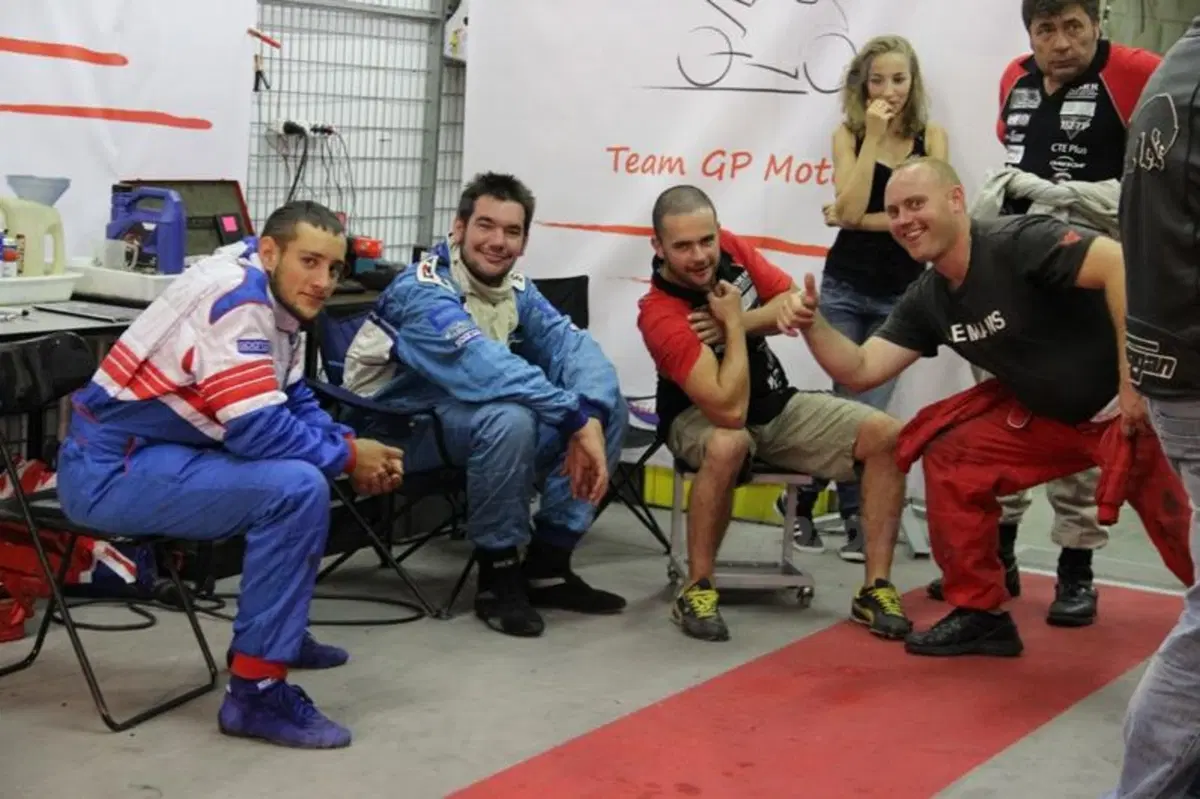 Una notte a Le Mans per la 24 Heurs Moto (40)